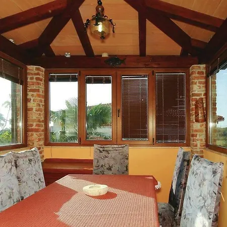 Mugeba 3 Bedroom דירה