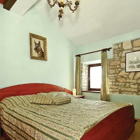 דירה Mugeba 3 Bedroom *